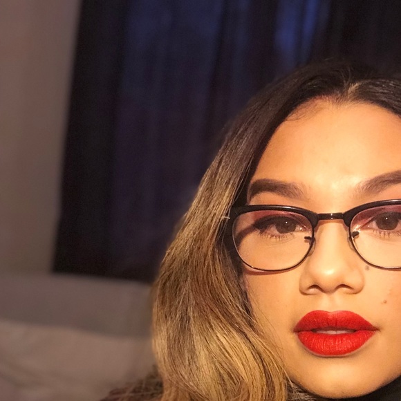 Meet your Posher, Esperansa - Picture 1 of 1